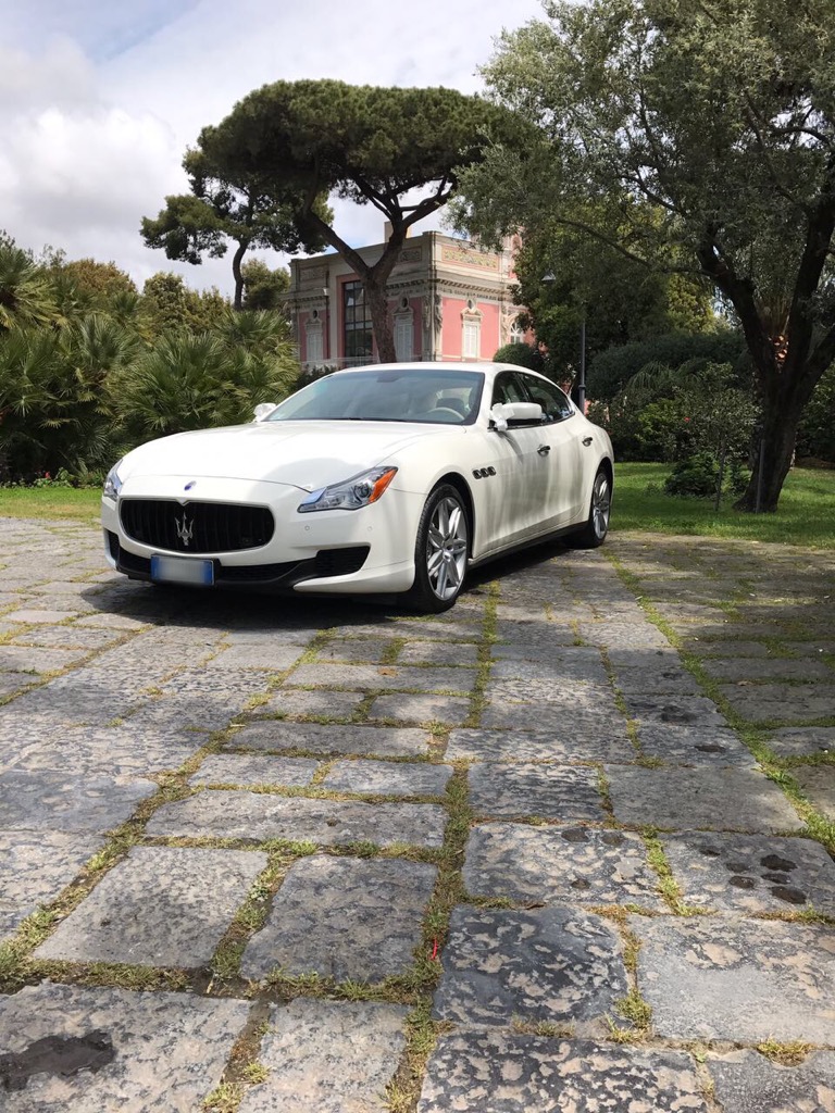 auto-sposi-Napoli_New-Q4_auto-matrimonio-Napoli