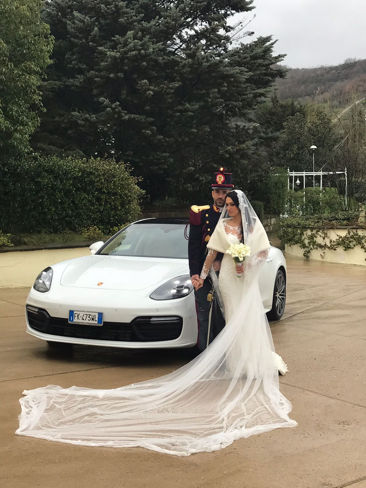 auto sposi Napoli | Porsche Panamera | noleggio auto matrimonio Napoli