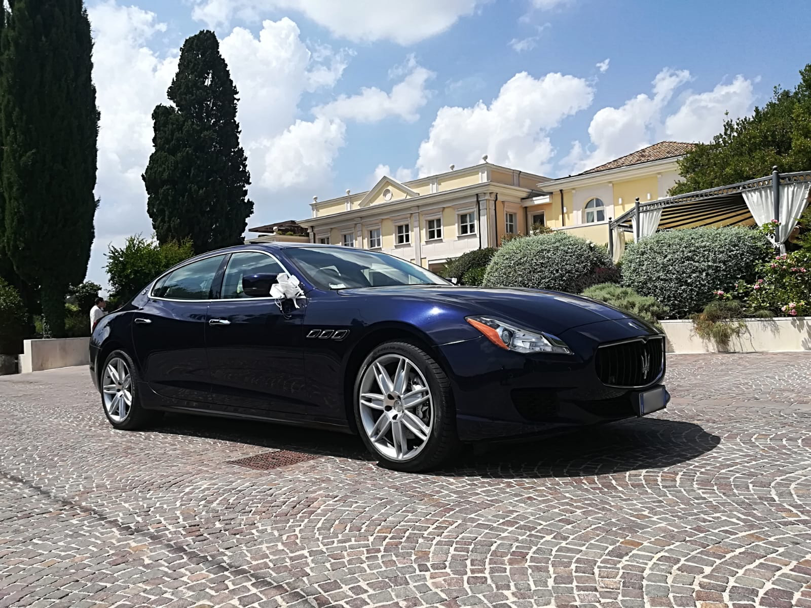auto sposi Napoli - Wedding Maserati - auto di lusso per cerimonie