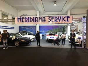 Questa foto rappresenta il nostro stand con tutti gli ultimi modelli delle auto a prezzi imbattibili